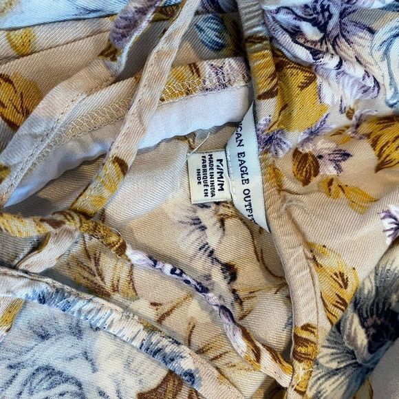 🍁50% Off Sale 🍁 American Eagle Top - Picture 3 of 3